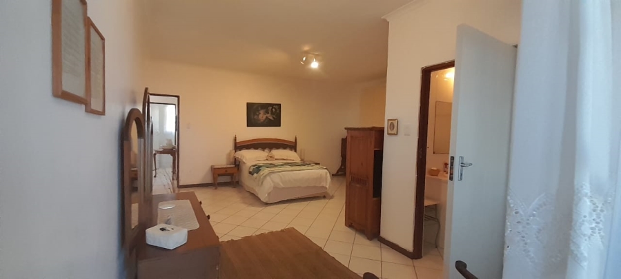 To Let 2 Bedroom Property for Rent in Wavecrest Eastern Cape